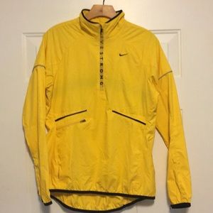 Nike Livestrong rain/wind pullover
